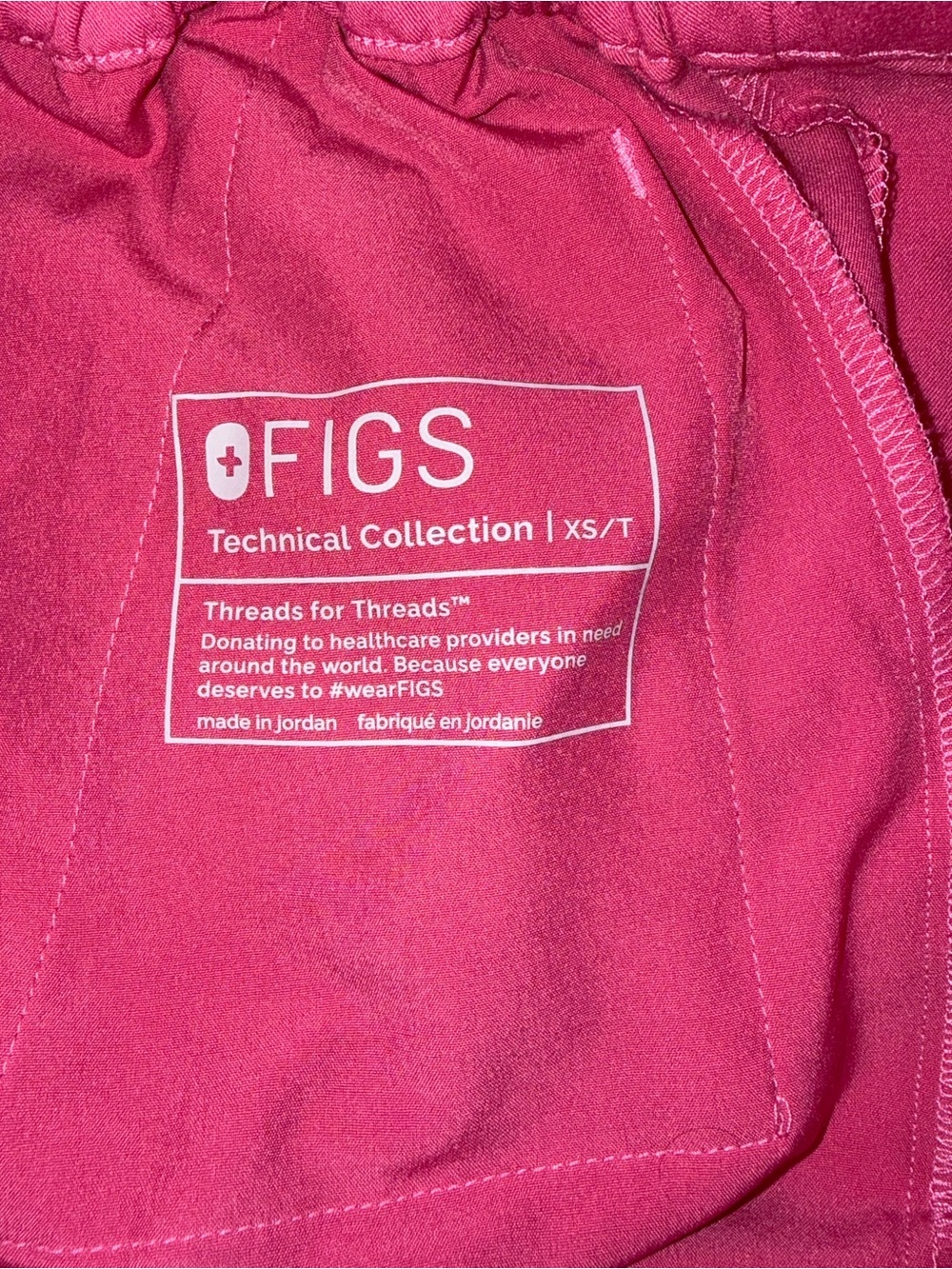 FIGS F*ing Pink Scrub Set - Picture 3 of 3